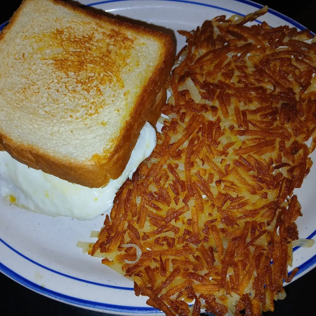 Bacon Egg Cheese Sandwich with Hash Browns