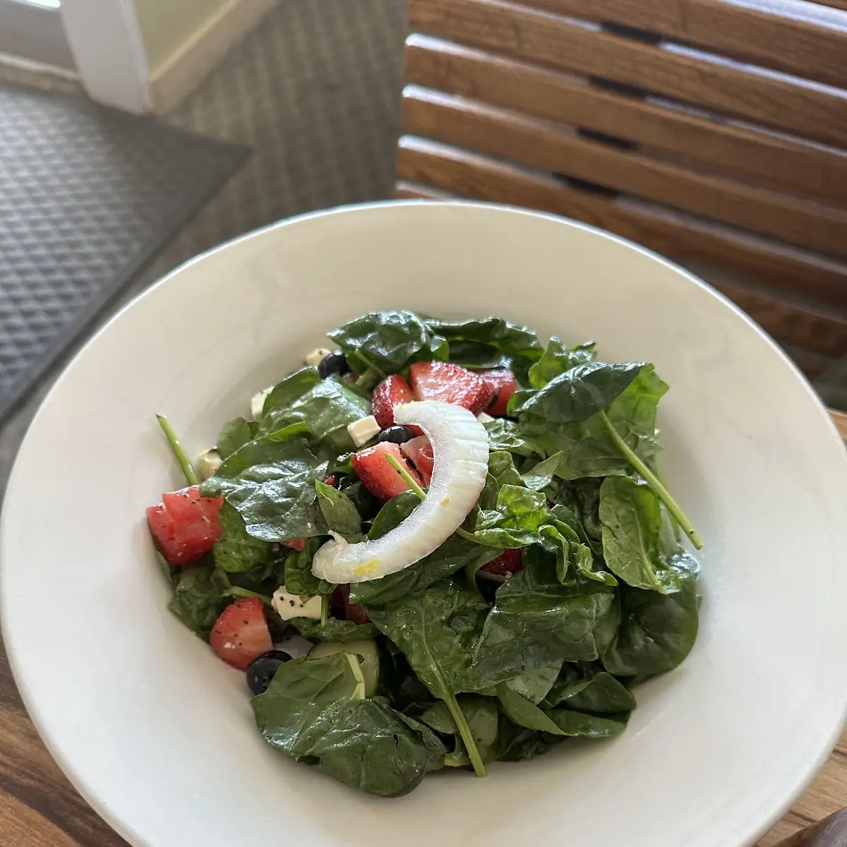 Berry Zinger Salad