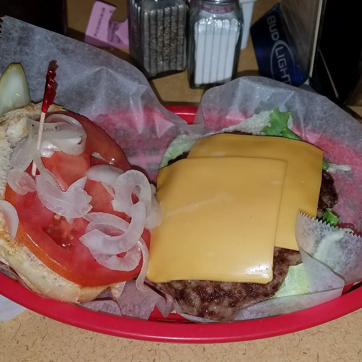 Cheeseburger Deluxe