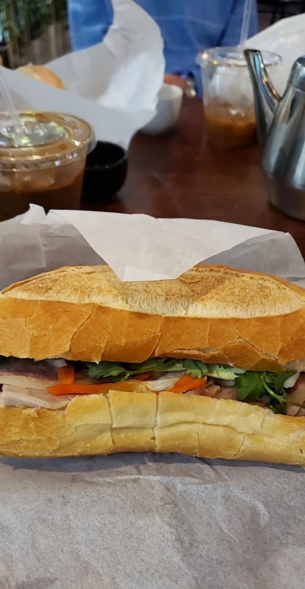 Bánh MÌ Thịt