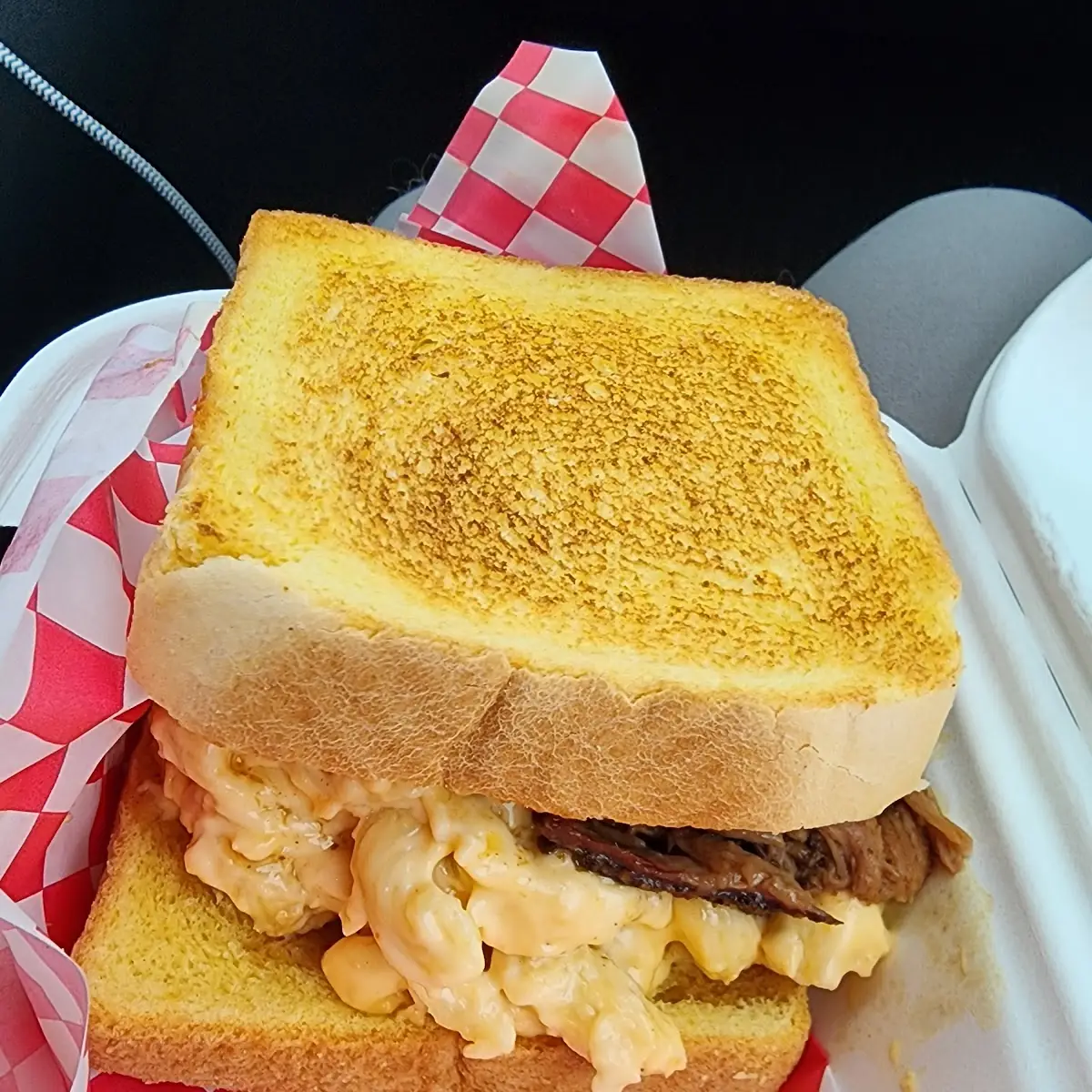 Pulled Pork Mac-Wich