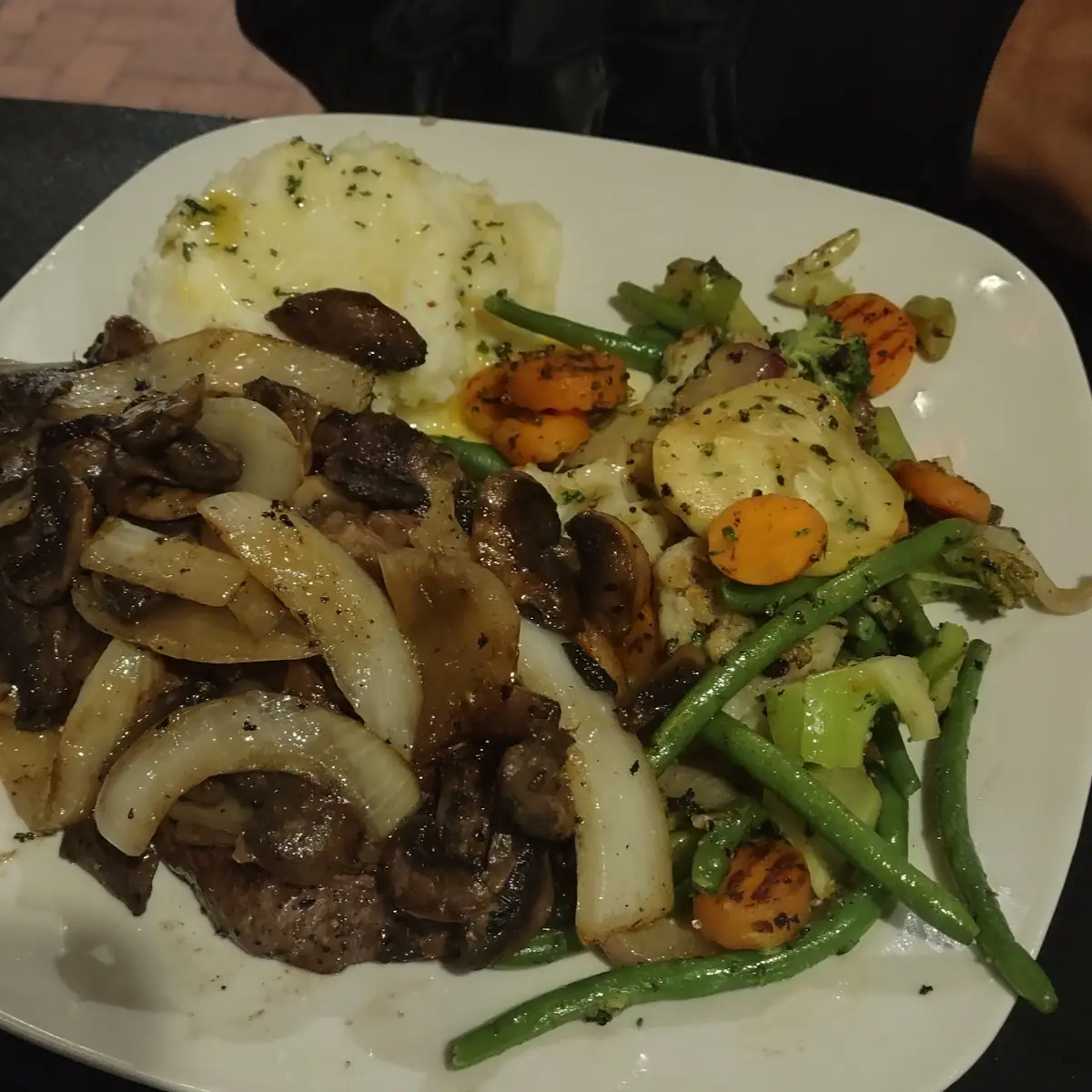 Steak and Mixed Vegetable with Mashed Potato