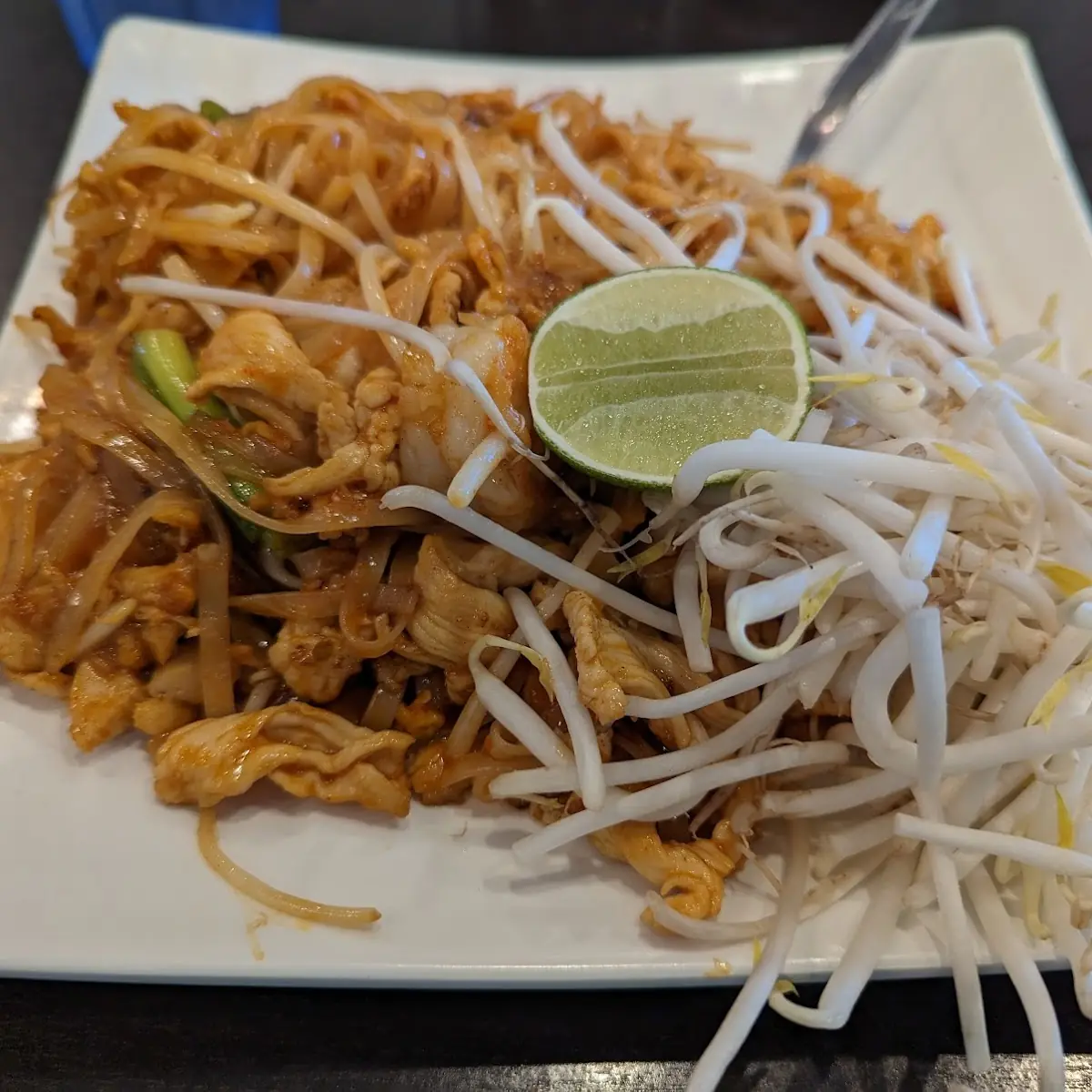 Chicken Pad Thai