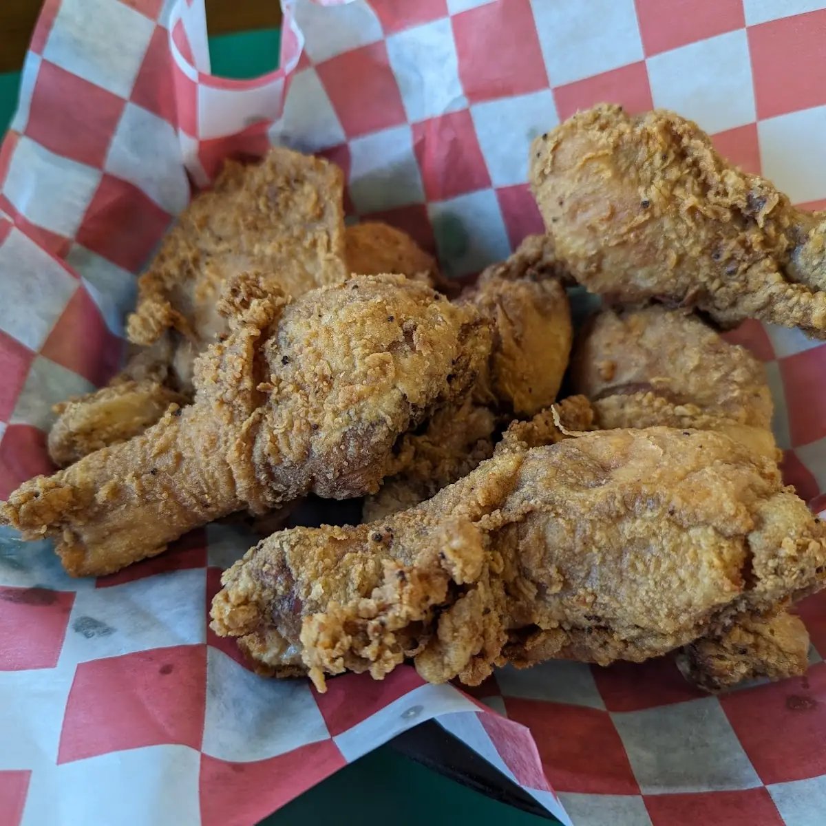 Fried Chicken Wings & Fries