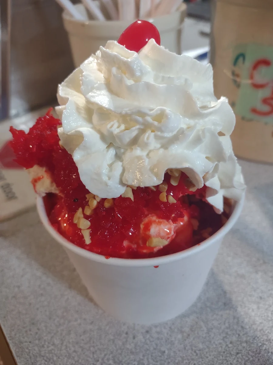 Large Cherry Sundae