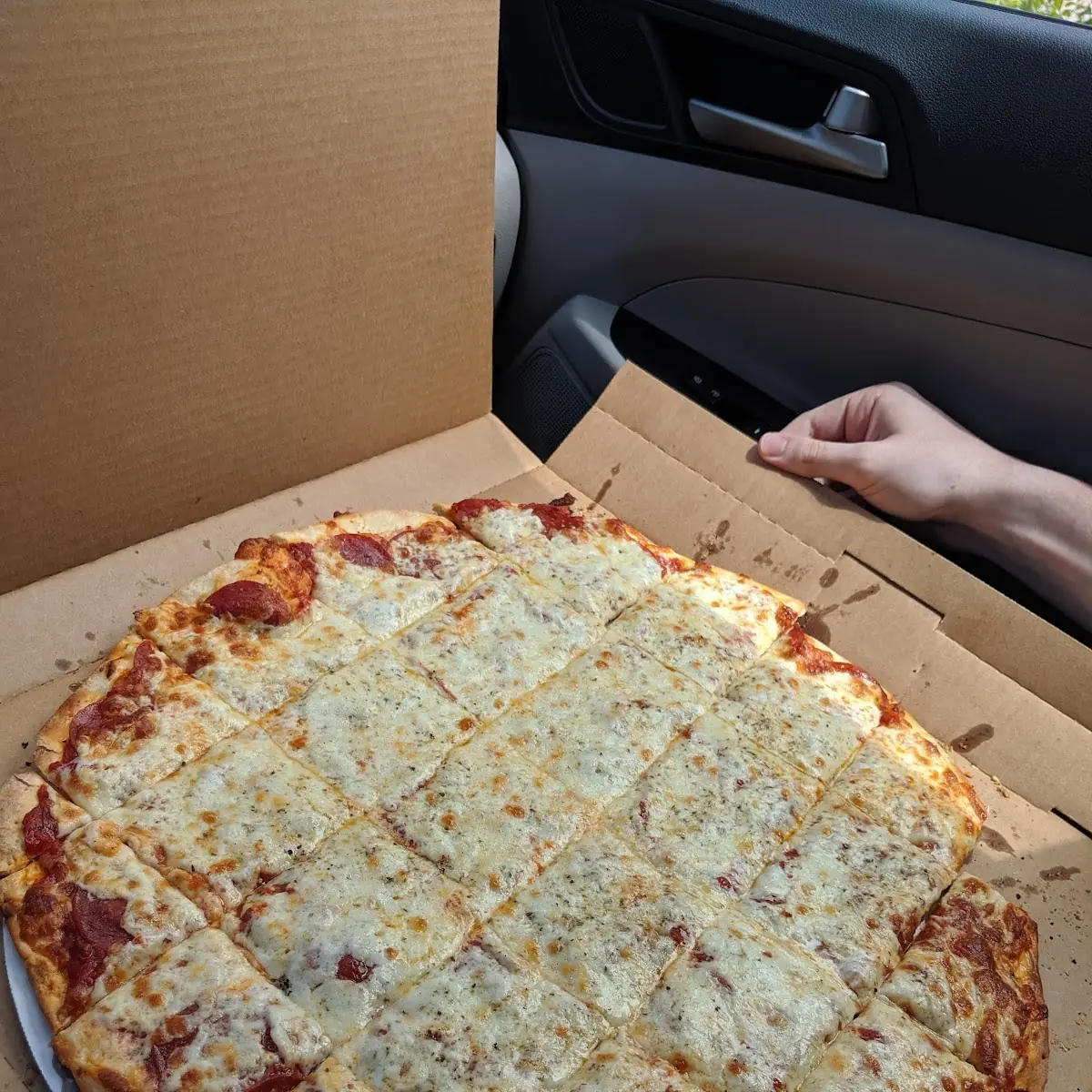 Pepperoni Thin Crust