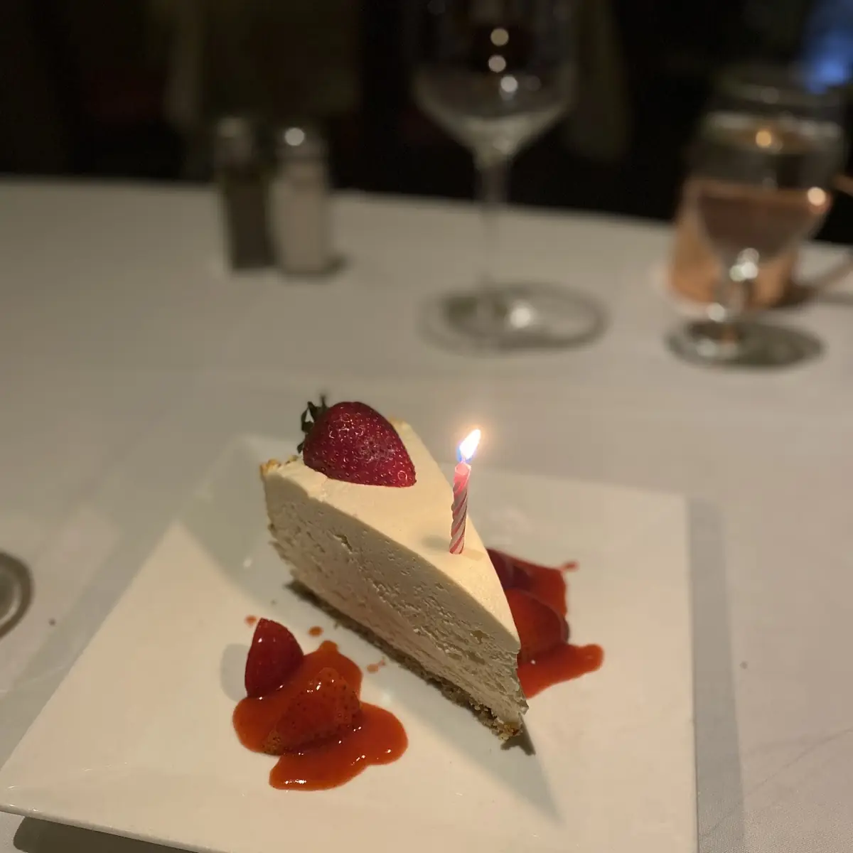 New York Strawberry Cheesecake