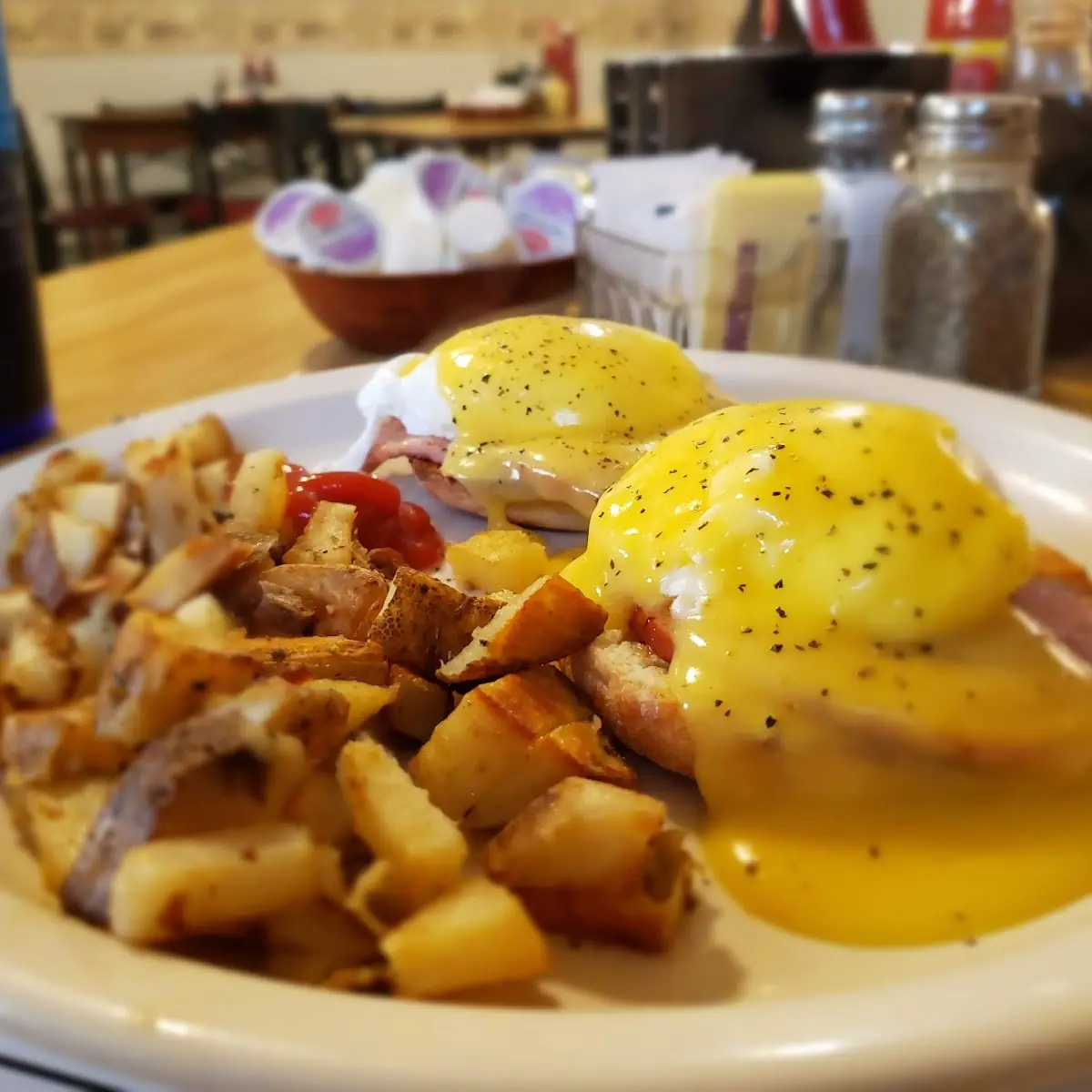 Eggs Benedict