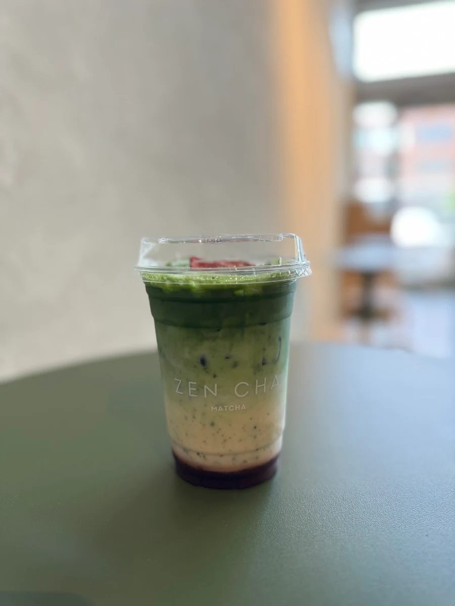 Cold Matcha Mango Beverage
