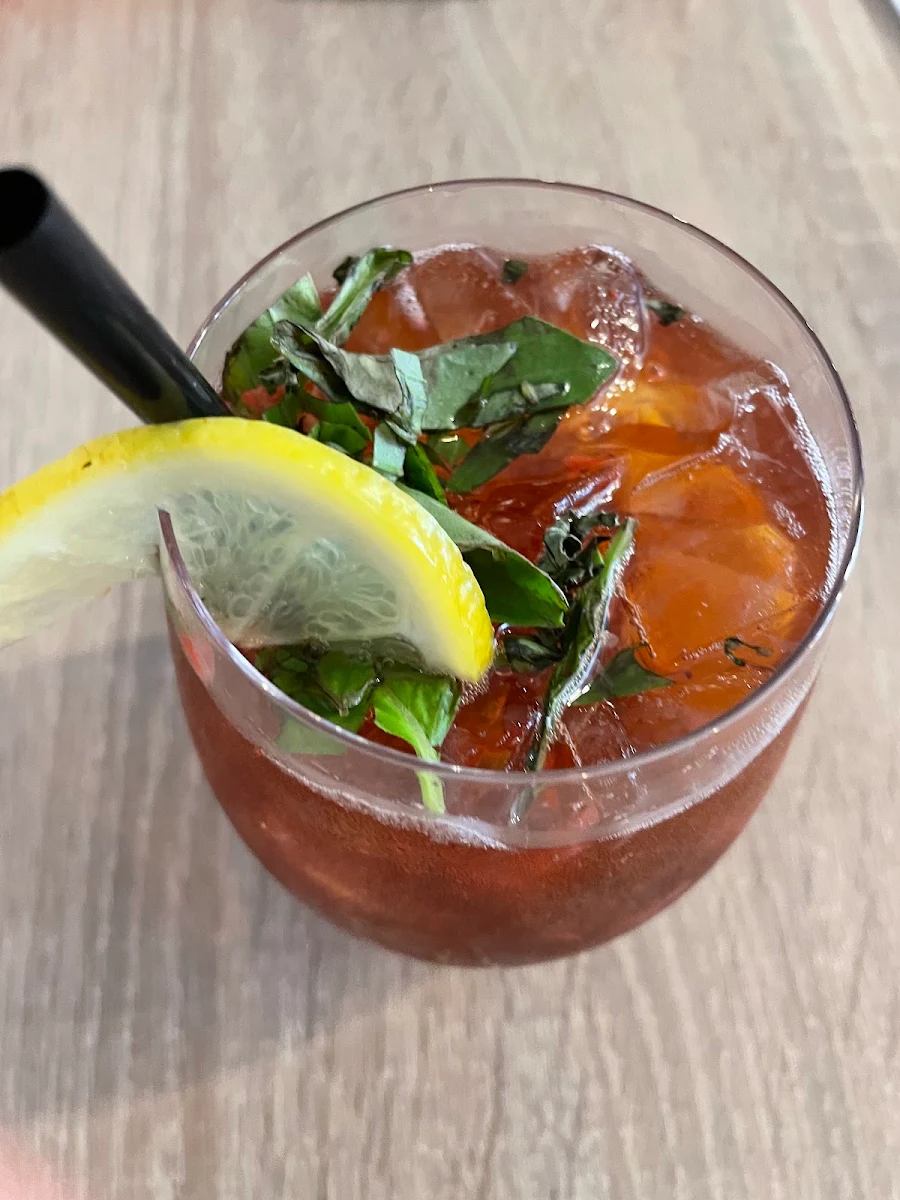 ICED GREEN TEA