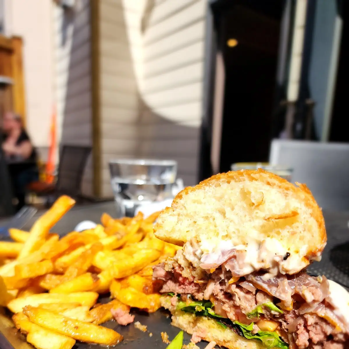 Levitate Burger