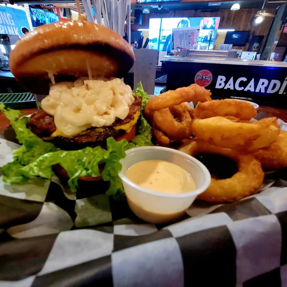 Mac N Cheese Burger