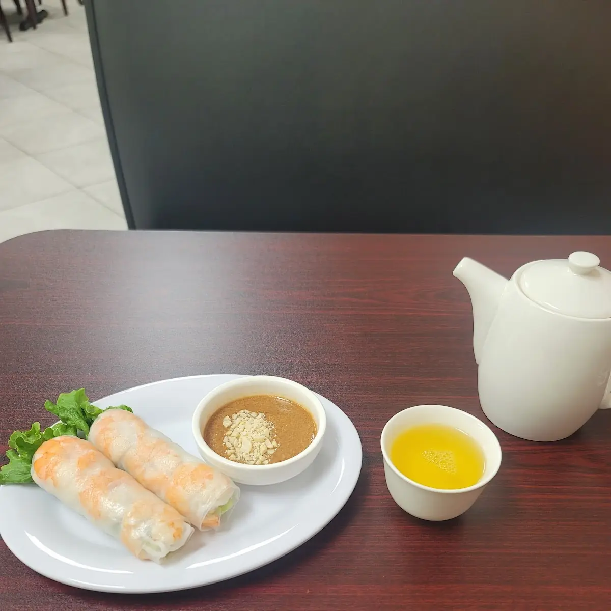 Spring Roll with Peanut Sauce