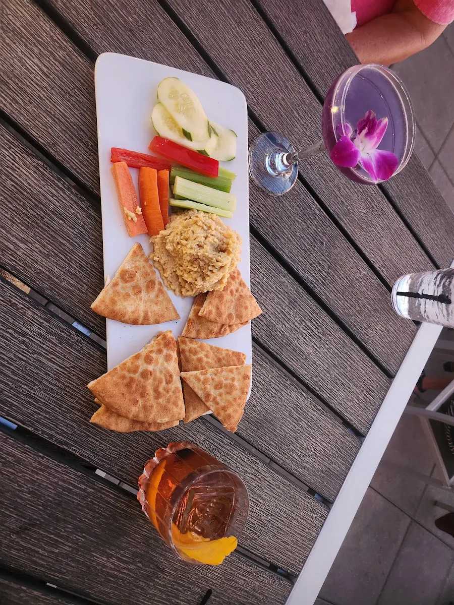 Hummus Plate