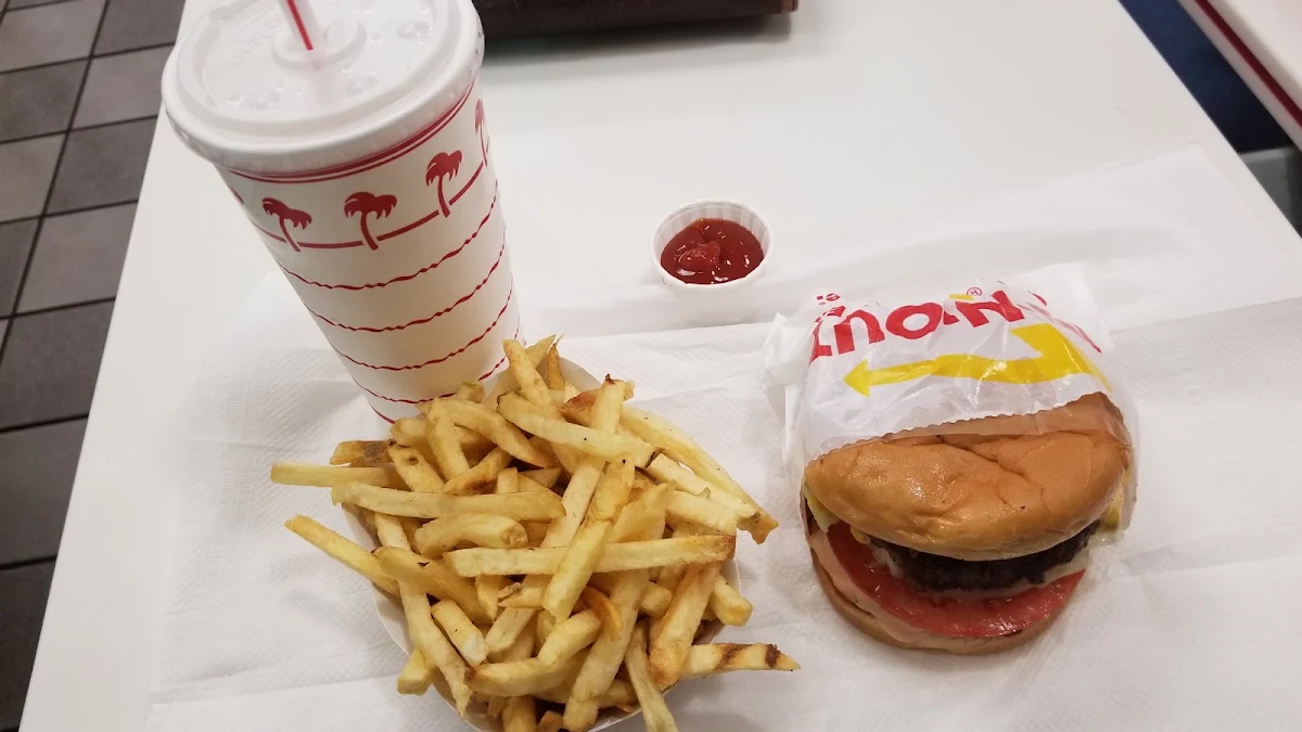 Cheeseburger Combo
