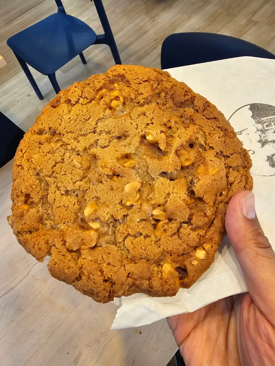 Peanut Butter Praline Cookie