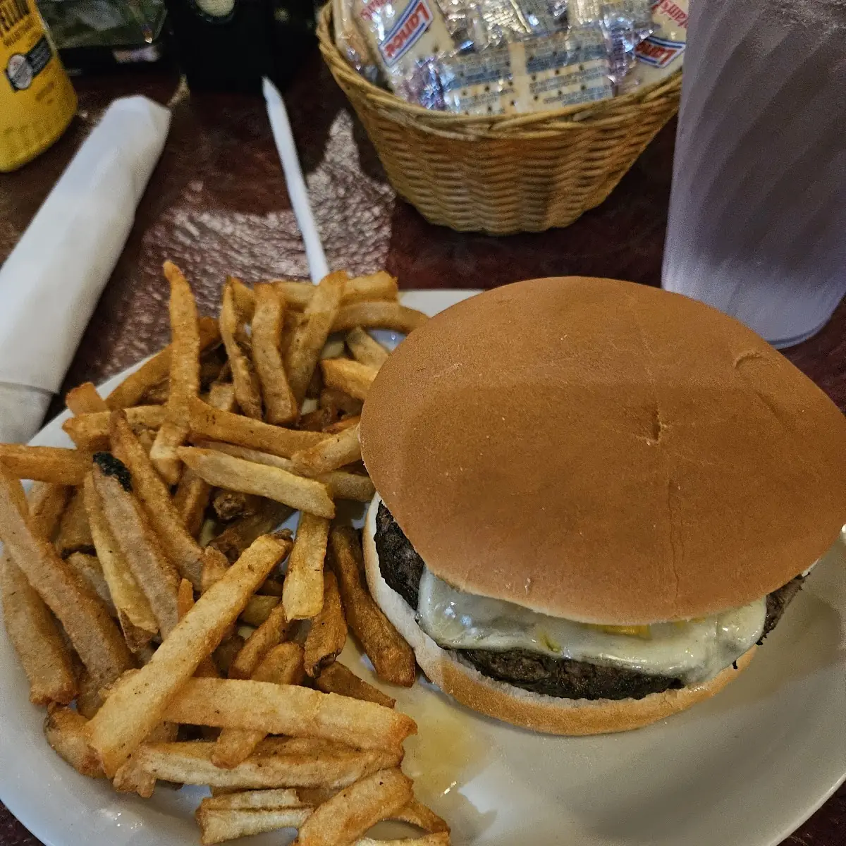 Cheese Burger and Great Fries