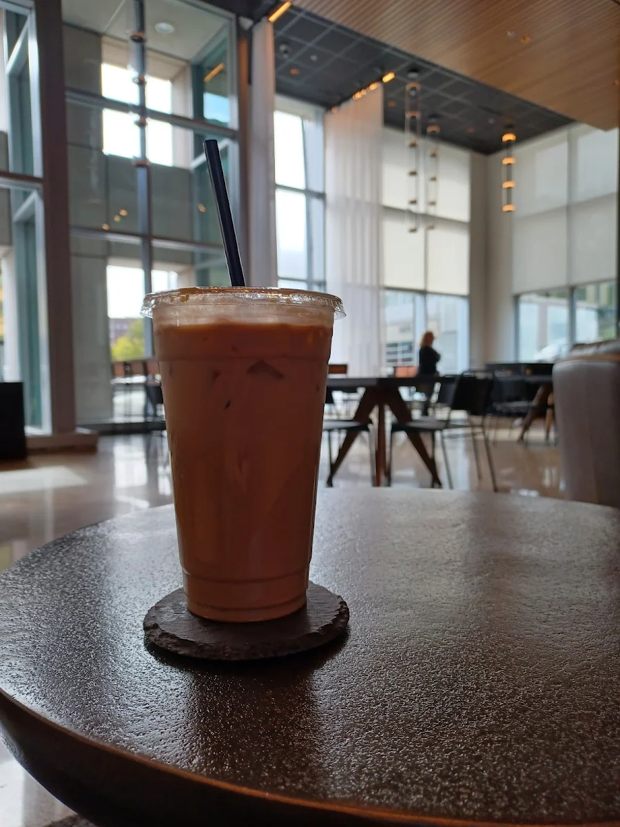 Iced Caramel Macchiato