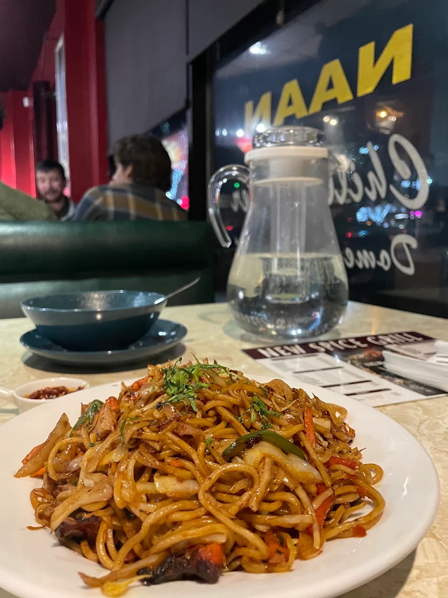 Chicken Chow Mein, New Spice Grill