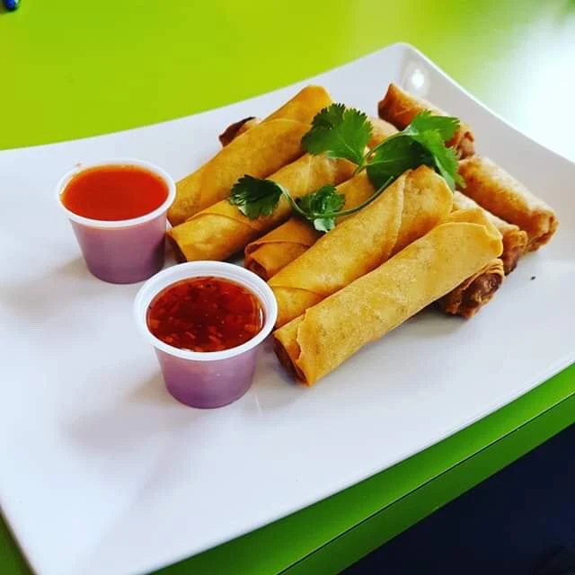 Vegetable Spring Roll 10 pcs, New Spice Grill