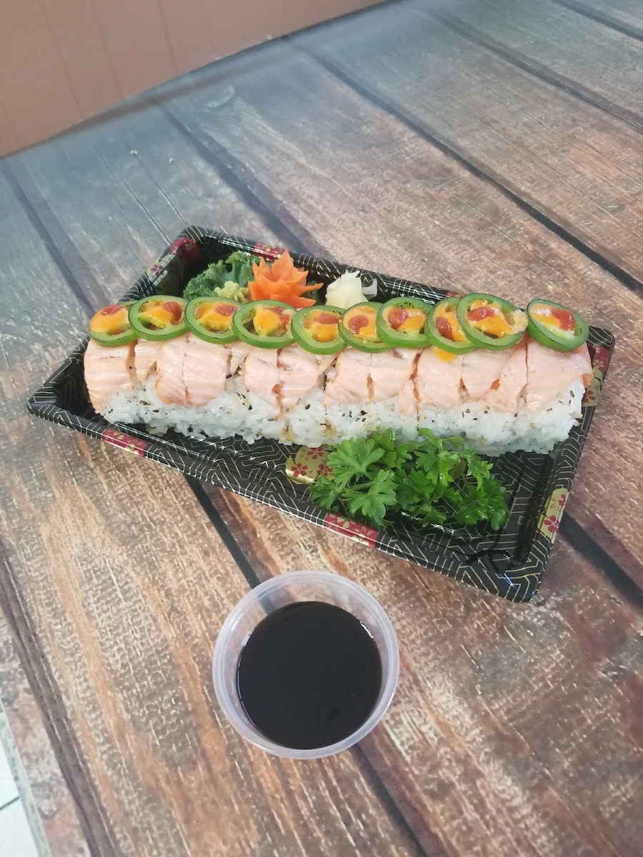 Torch Salmon Sushi Combo