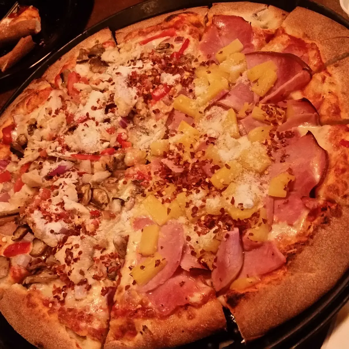 Hawaiian Pizza