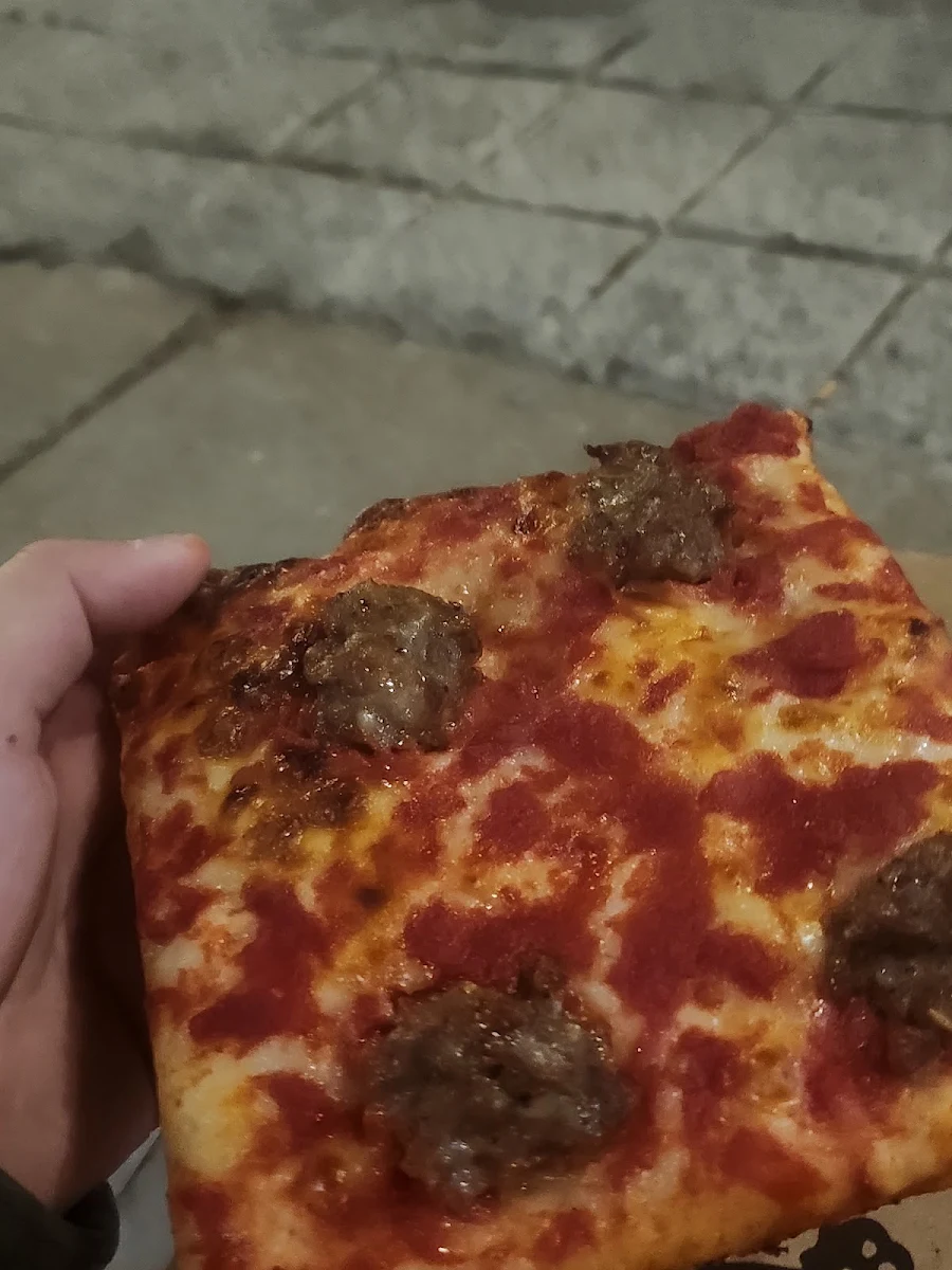 Ezzo's Beef Pep Pizza Slice