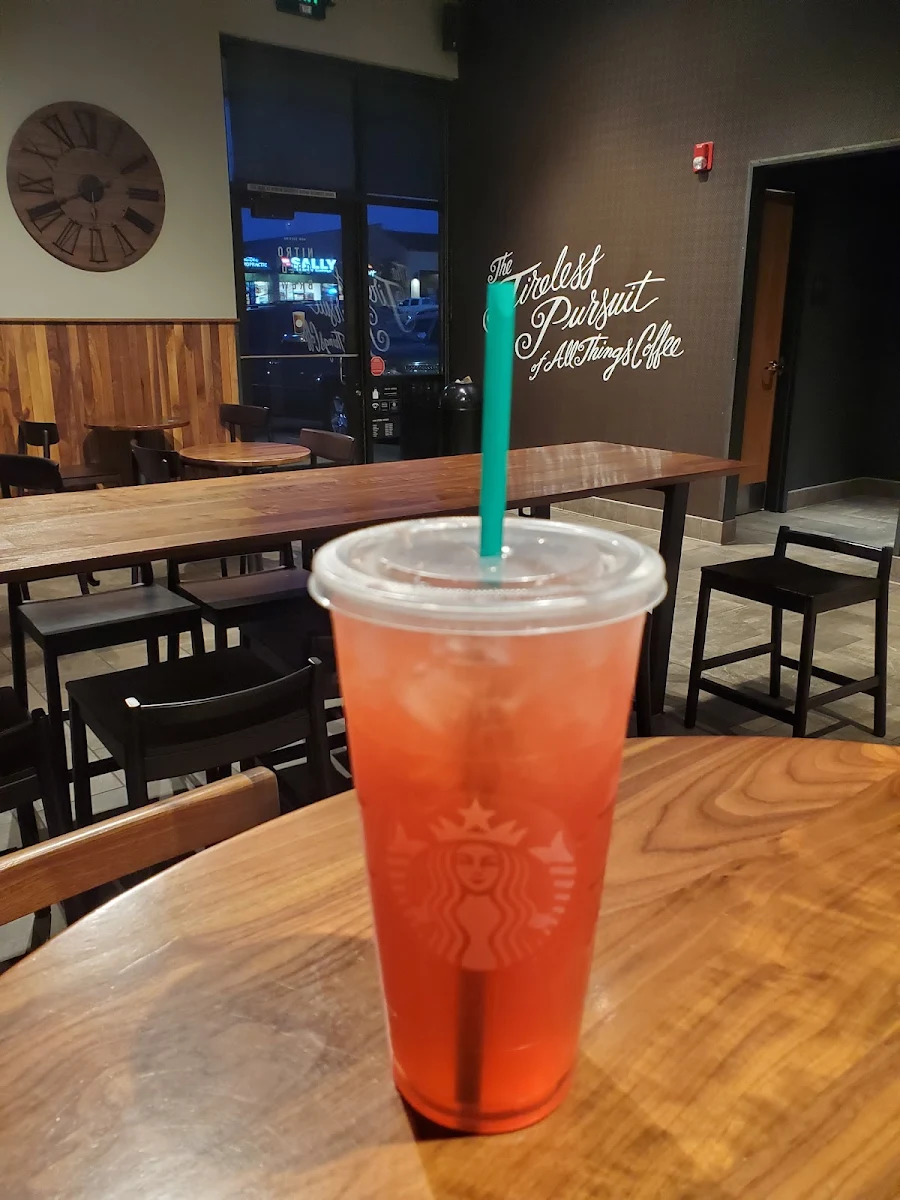 Peach Green Tea Lemonade with Strawberry Inclusions