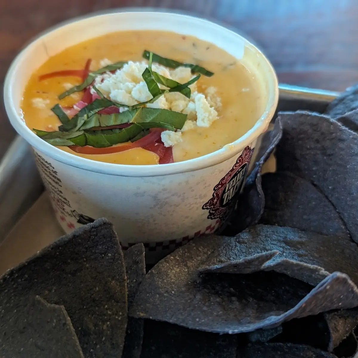 Red Curry Coconut Queso GF †