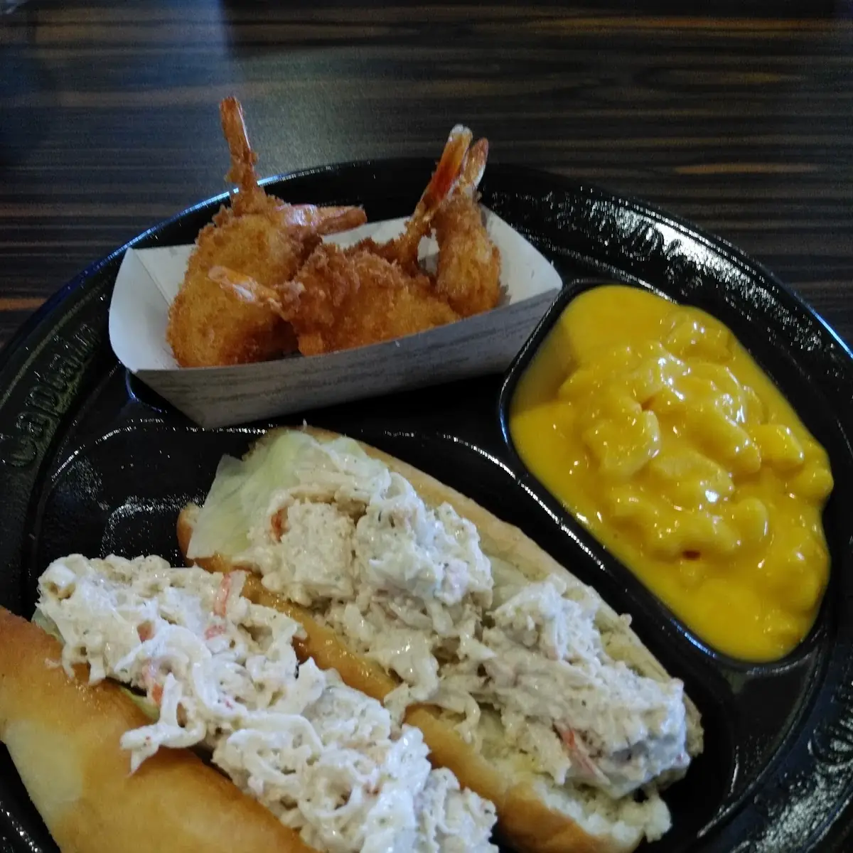 Lobster Roll & Mac N Cheese