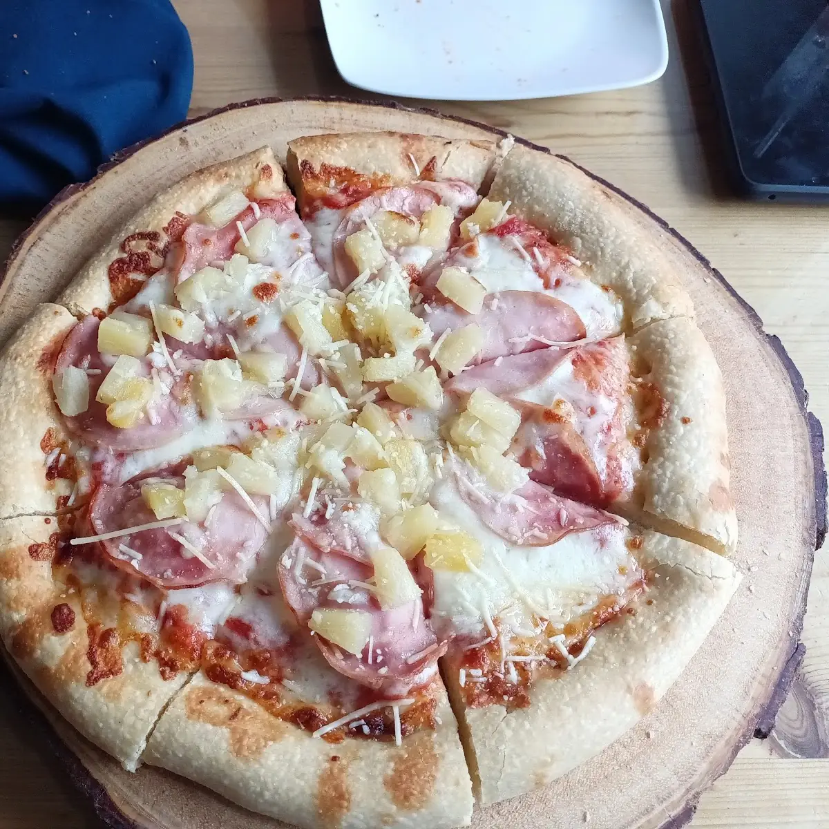 Hawaiian Pizza