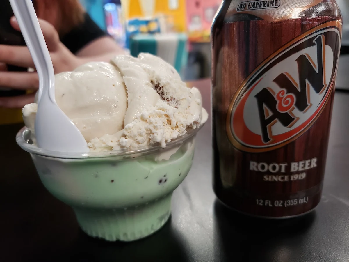 Chocolate Chip Mint with Root Beer
