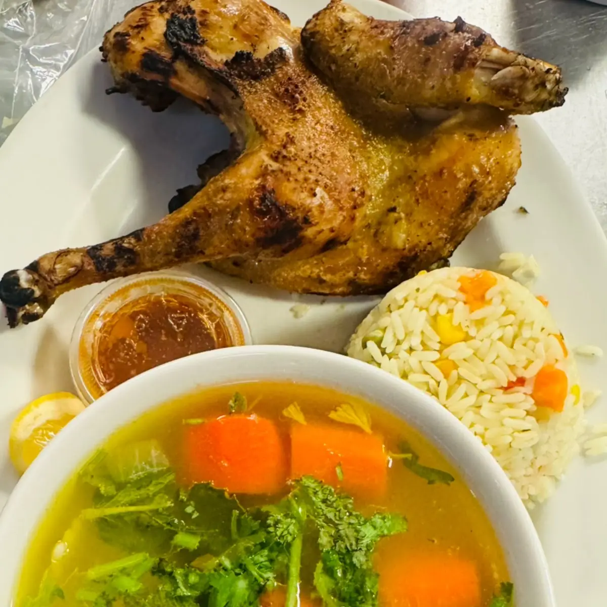 Sopa de Gallina Asada