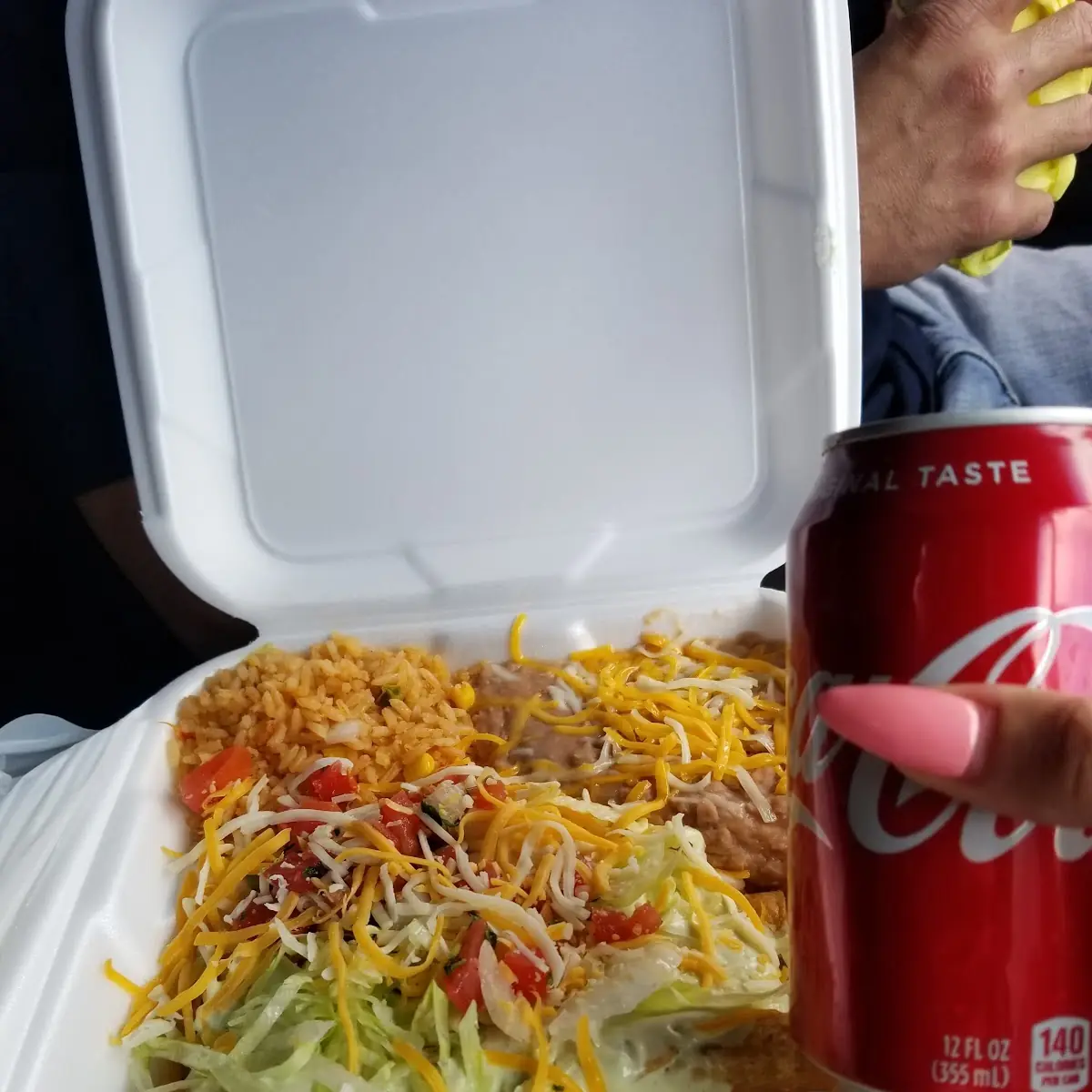 5 Rolled Taco Combination Plate 6 75 Includes a Drink