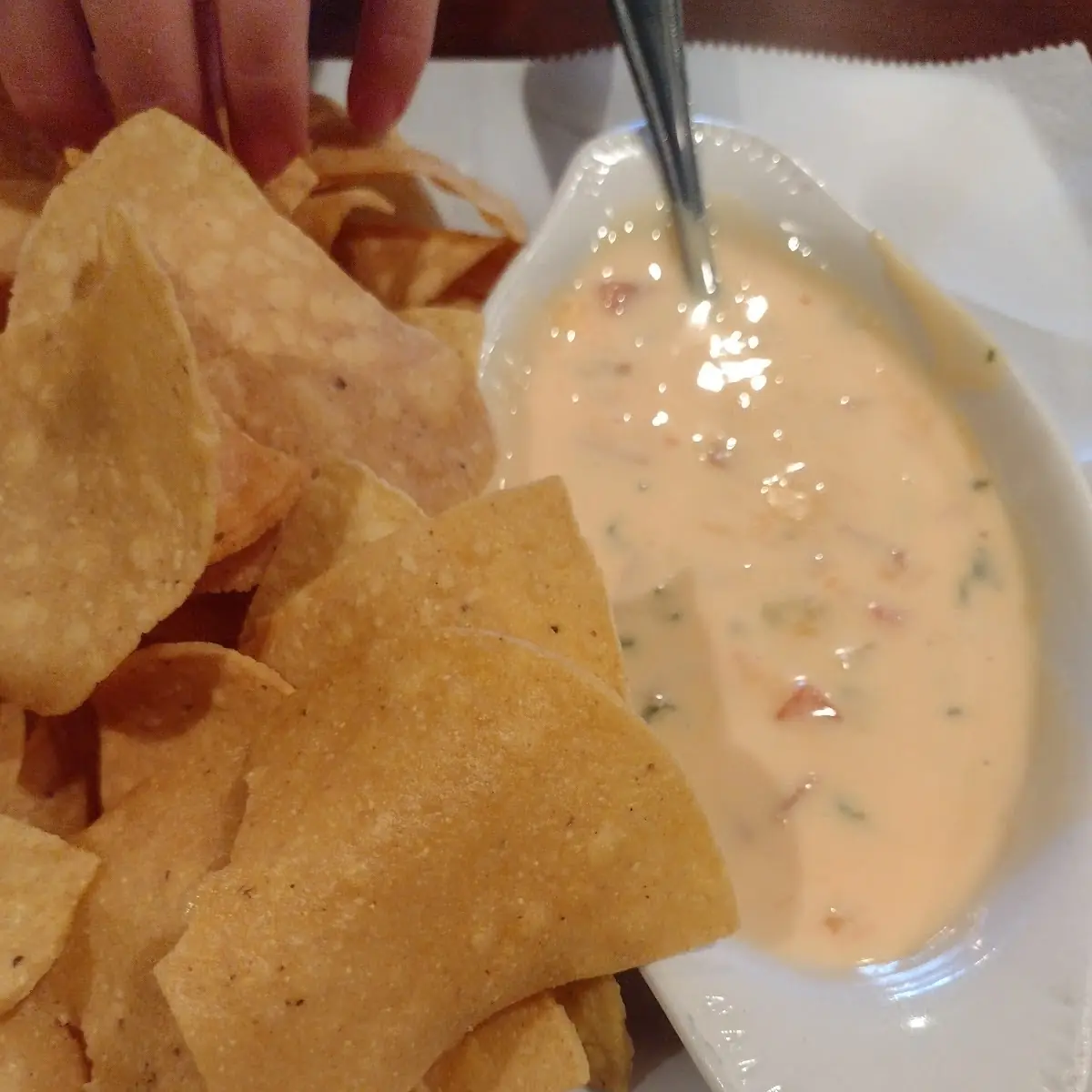 Queso Dip & Chips