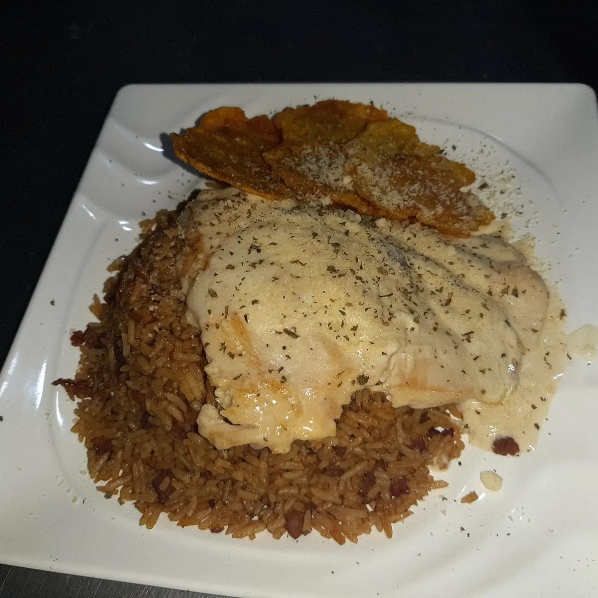 Arroz Con Bacon Y Pechuga En Salsa 4 Quesos
