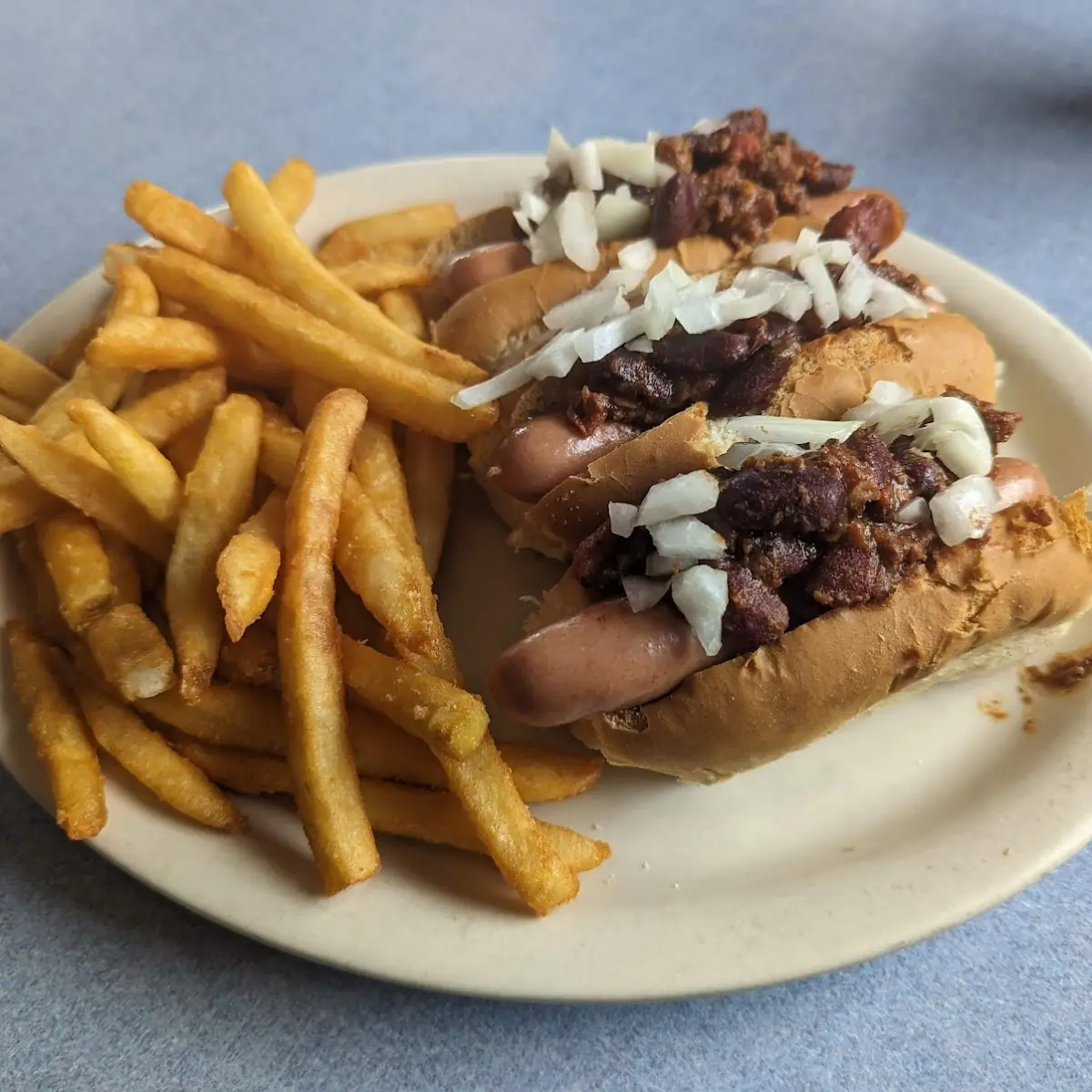 Mini Dogs with Chili and Onions