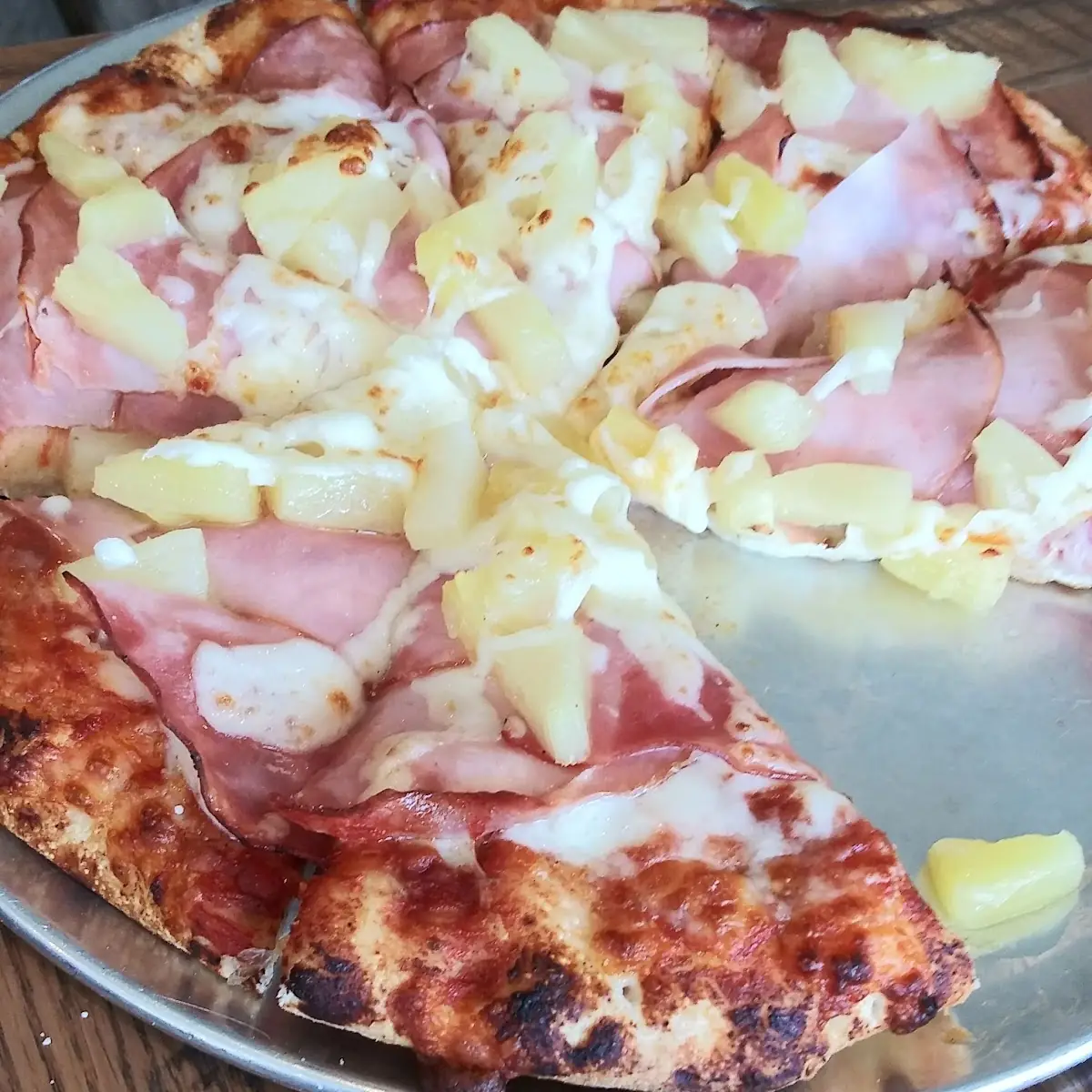 Hawaiian Pizza