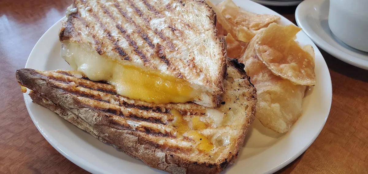 Grilled Cheese with Potato Chips