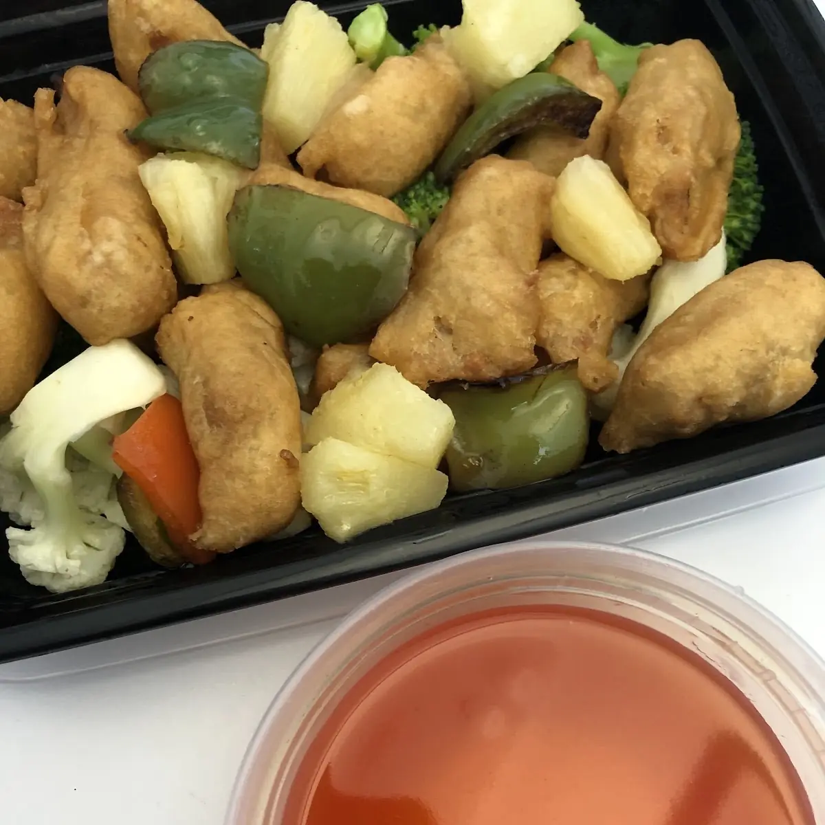 Sweet & Sour Vegan Chicken Lunch
