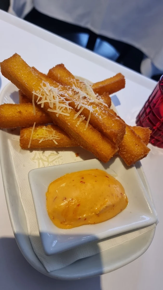 Polenta Chips, de Vine Food & Wine