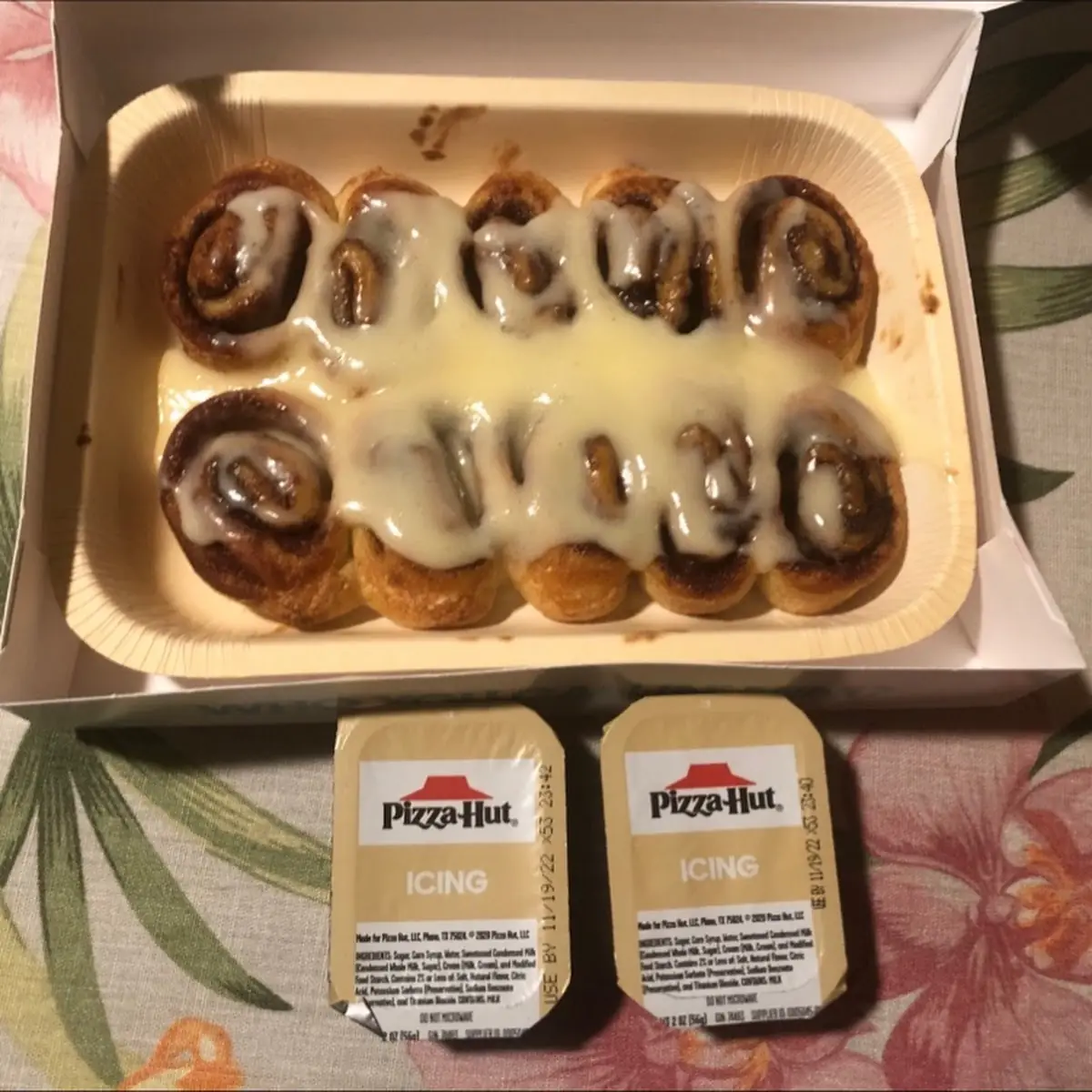 Cinnabon Mini Rolls