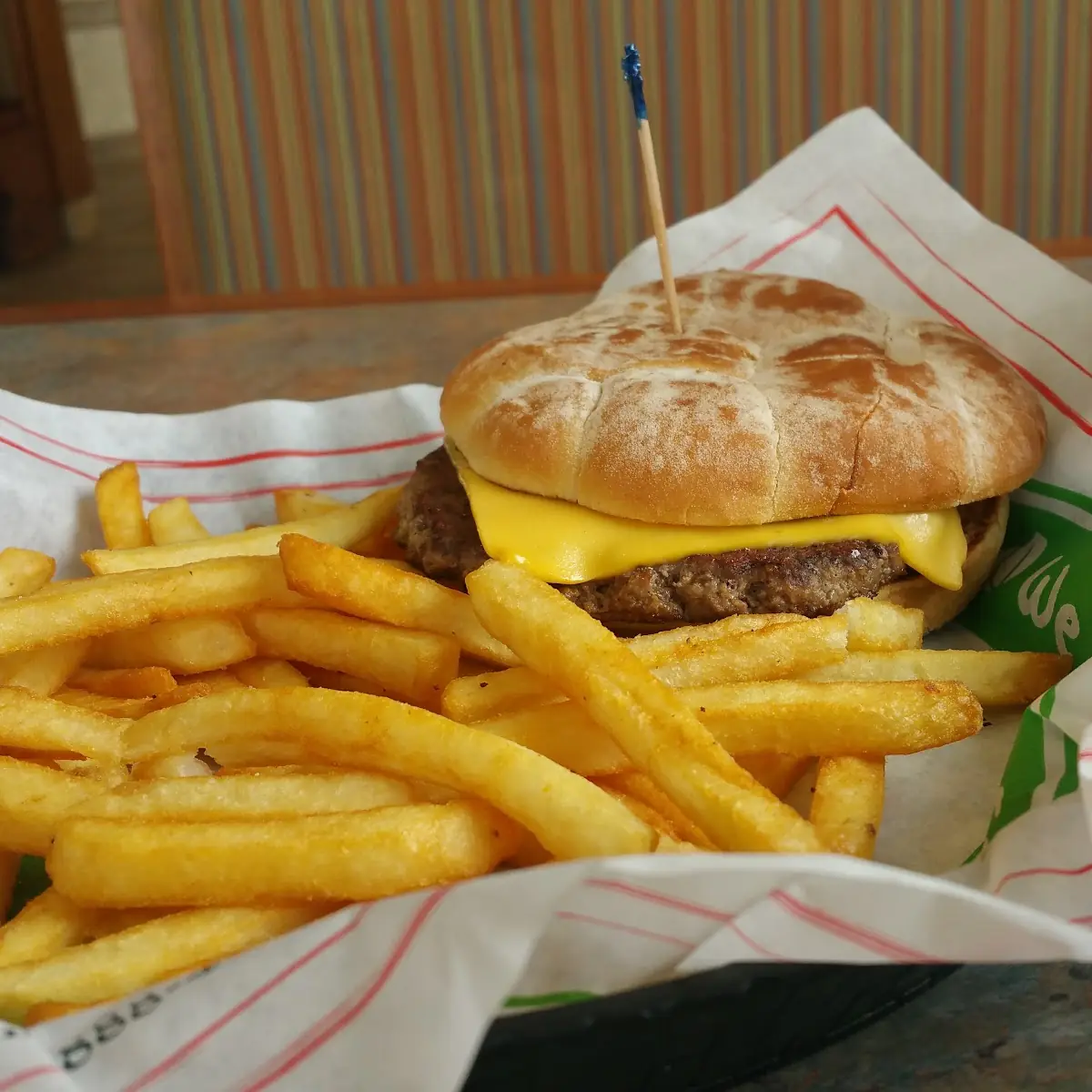 Cheeseburger Combo