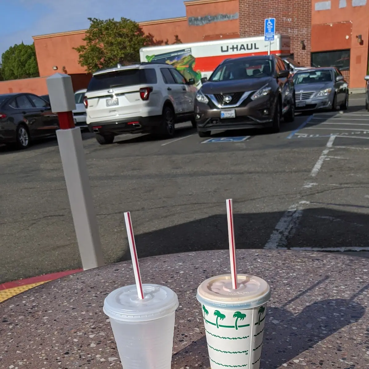 Burger & Shake