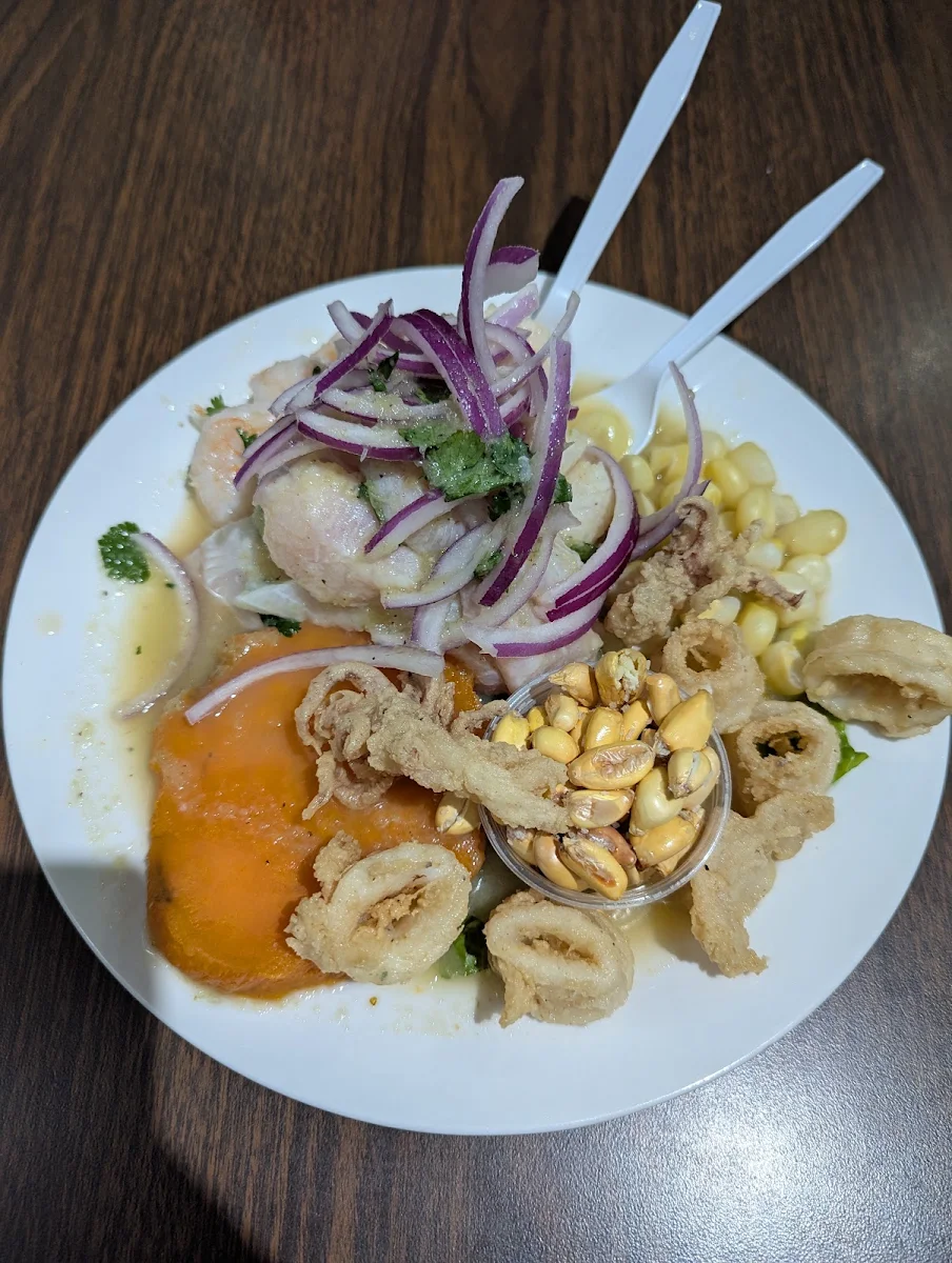 Peruvian Ceviche with Fried Calamari