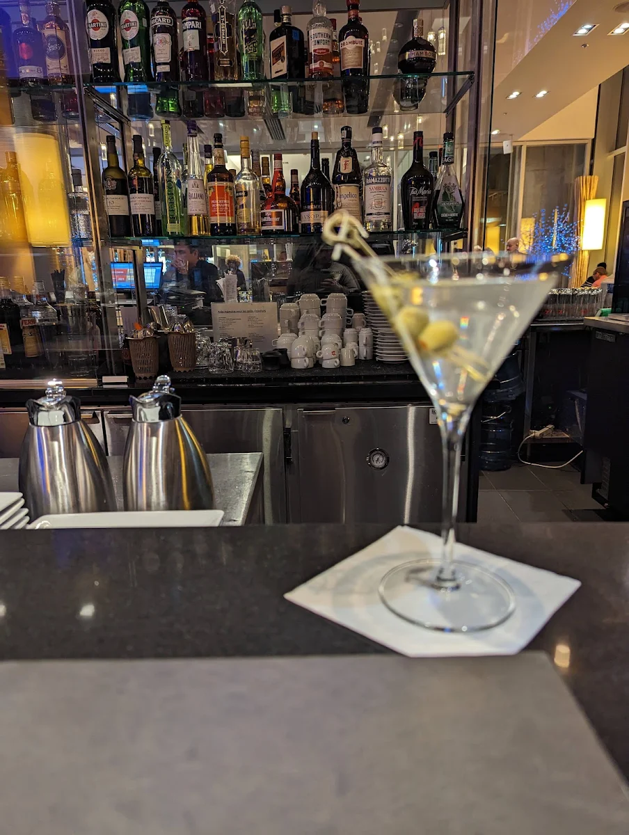 Dirty Martini, Bijou Resto Bar
