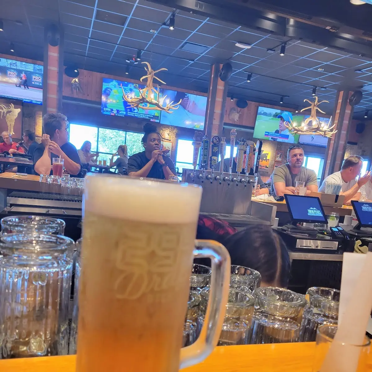 29 Degree Ice Cold Miller Lite