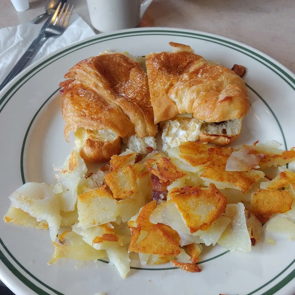 Bacon Egg & Cheese Crossiant