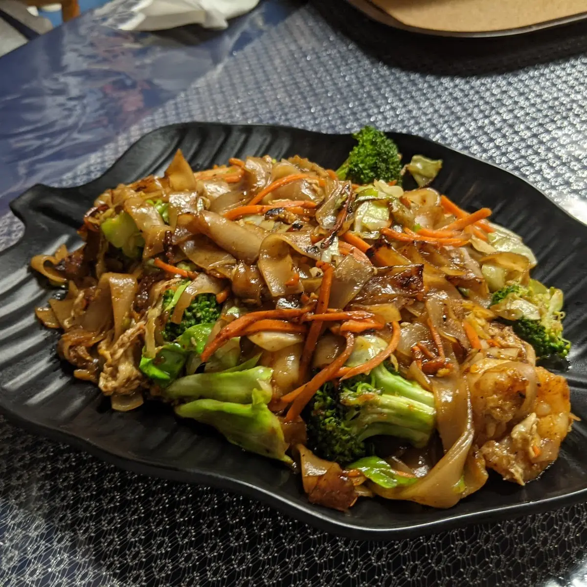 Pad See EW Chicken