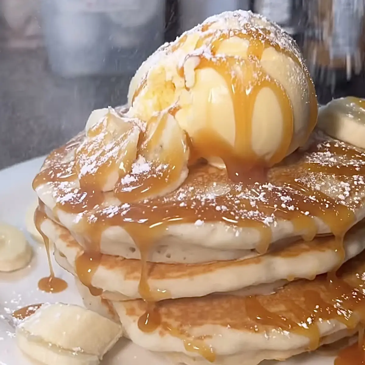 Caramel Banana Pancakes